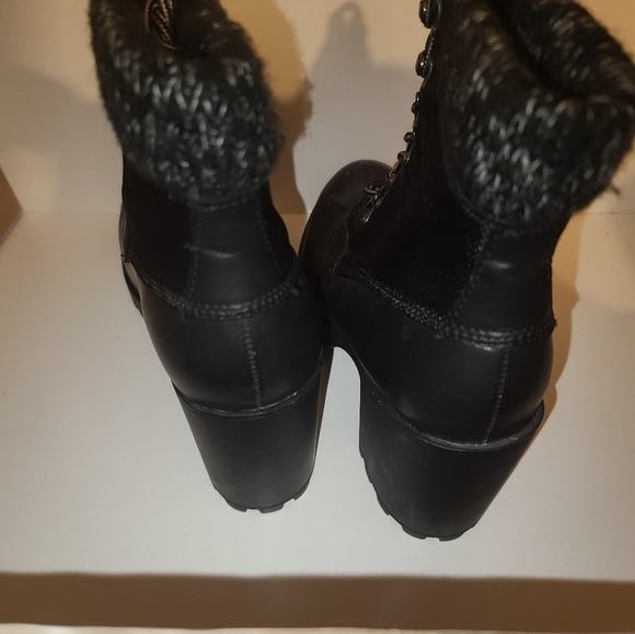 A super cute pair of Top Moda ankle boots. - Picture 7 of 9